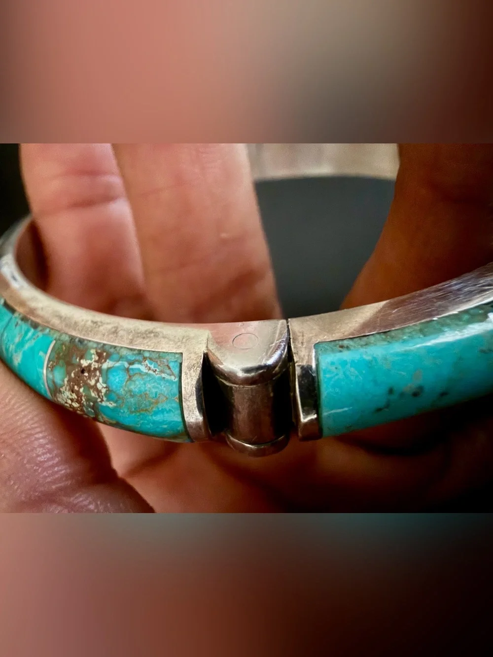 VINTAGE JAY KING (DTR) STERLING SILVER GENUINE TURQUOISE INLAY BANGLE BRACELET